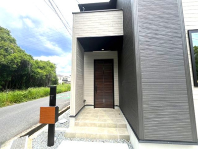 【玄関】 | 【20万円ｷｬｯｼｭﾊﾞｯｸ対象物件】ファーストタウン第6河合町星和台 全2棟 1号棟