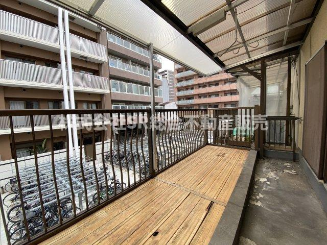 足代北1丁目中古戸建のバルコニー|陽当たり良好の広々バルコニーです♪