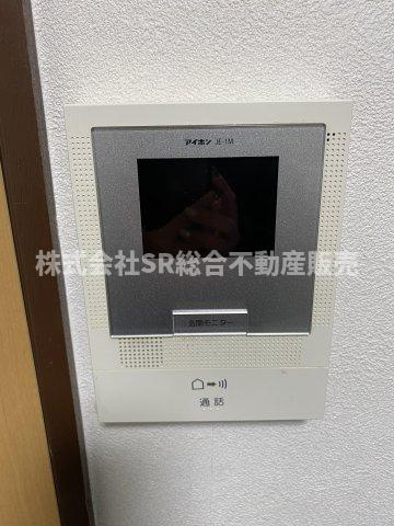 足代北1丁目中古戸建の防犯設備|モニター付きインターホンがあり女性やお子様にも安心です！