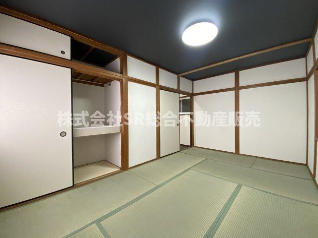 足代北1丁目中古戸建の寝室|使い勝手のいい寝室です