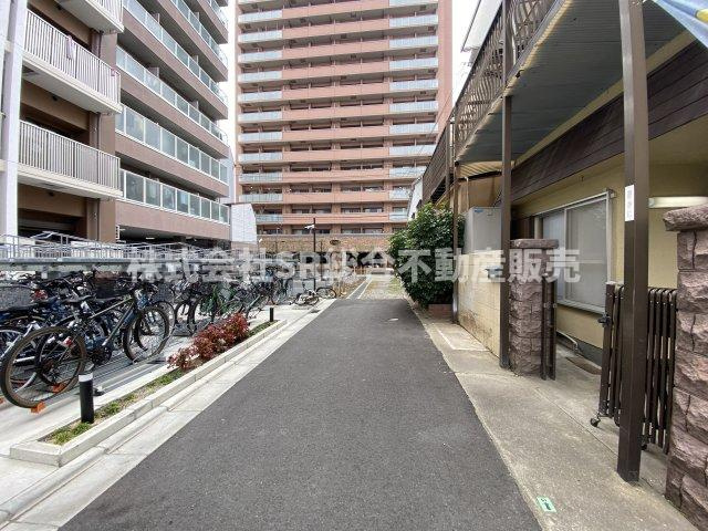 足代北1丁目中古戸建の前面道路含む現地写真|前面道路含む現地写真です