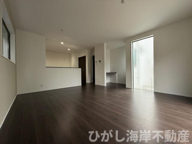 茅ヶ崎市今宿　新築戸建　全4棟　のダイニング|18帖　LDK