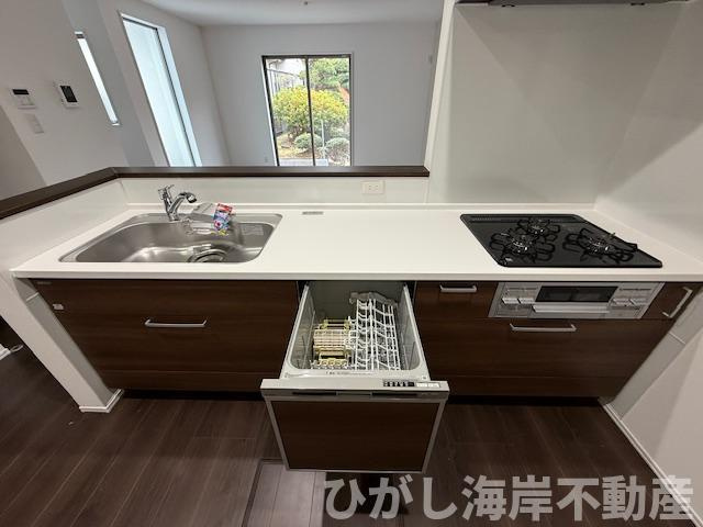 茅ヶ崎市今宿　新築戸建　全4棟　のキッチン|食洗器付きシステムキッチン