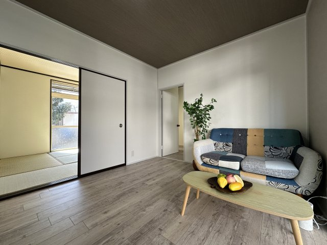 神戸市西区持子1丁目テラスハウスの居間・リビング