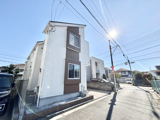 【前面道路含む現地写真】