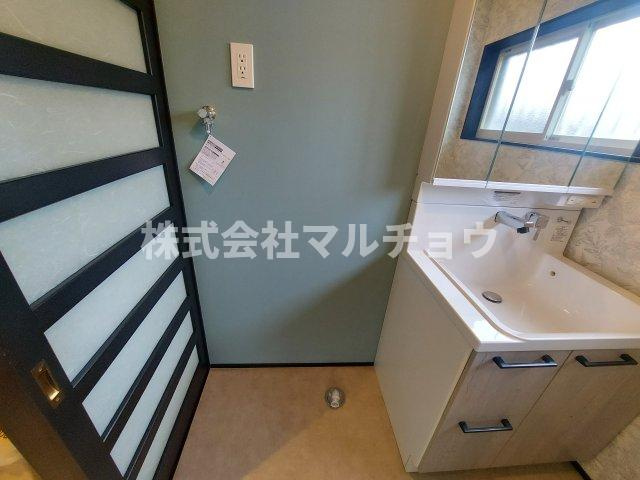 オレンジランド戸建ての独立洗面台|独立洗面台で身支度をすべて済ませてしまいましょう