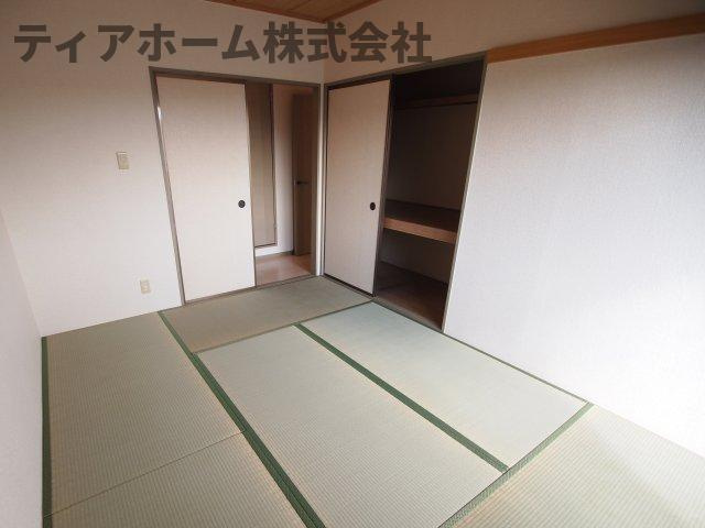 カサベルテC棟の和室|い草の香りが落ち着く素敵な和室です
