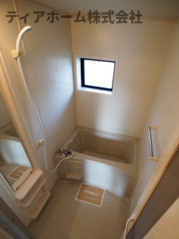 カサベルテCの浴室|お風呂です