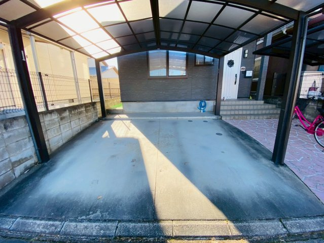 菊陽町津久礼　中古戸建の駐車場