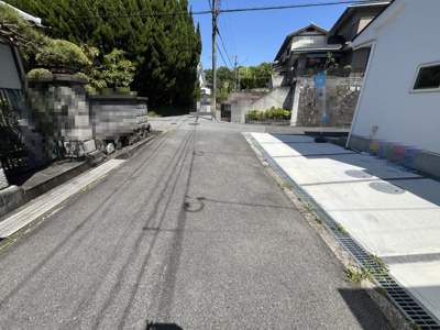 【前面道路含む現地写真】 | 【20万円ｷｬｯｼｭﾊﾞｯｸ対象物件】ファーストタウン第6河合町星和台 全2棟 2号棟 | 施工例写真