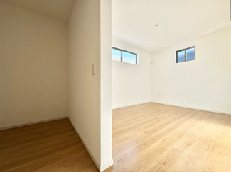 【洋室】 | 伏見区桃山与五郎町　新築戸建 | 【西側洋室6.5帖】