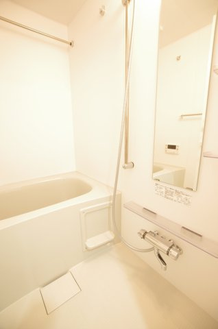 フュージョナル墨田の浴室