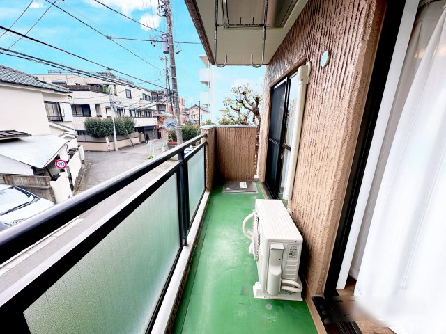 【バルコニー】