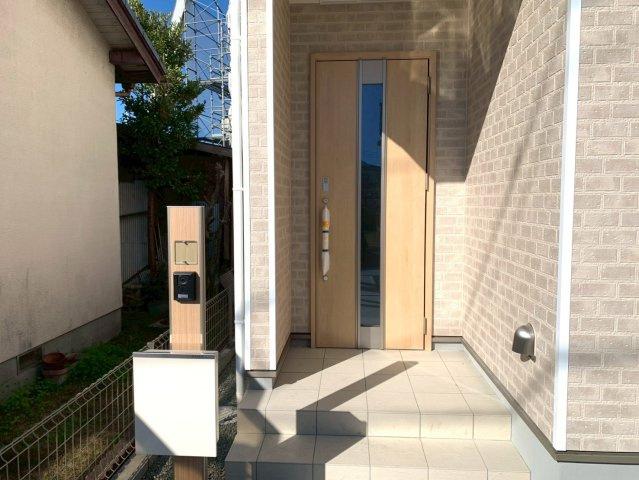 売新築戸建　富士市松本の玄関