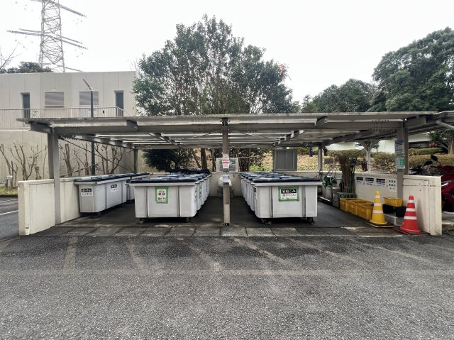 13階からの眺望は圧巻！！晴れていれば富士山も見える！きっと希望も見える！！【リフォーム】若葉台団地1-4号棟のその他