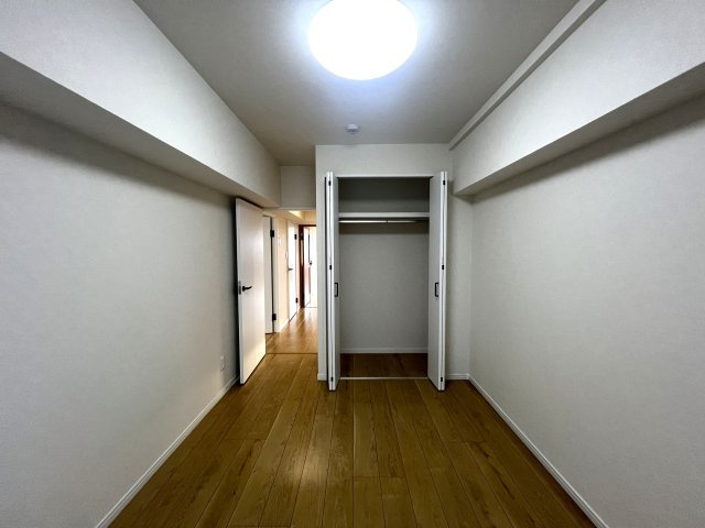 13階からの眺望は圧巻！！晴れていれば富士山も見える！きっと希望も見える！！【リフォーム】若葉台団地1-4号棟の洋室