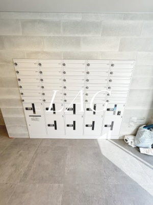 【その他共用部分】 | （仮称）プラチナスクエア赤羽 | 宅配ボックスです。