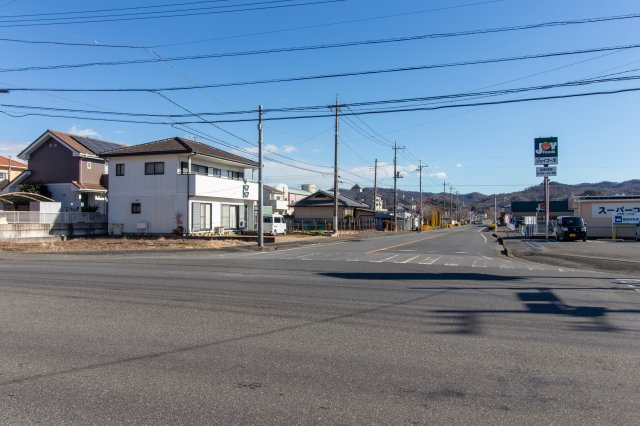足利市江川町３丁目の売地の前面道路含む現地写真