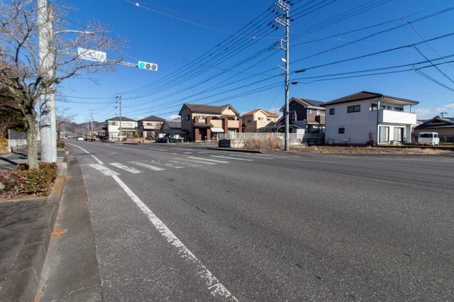 足利市江川町３丁目の売地の前面道路含む現地写真