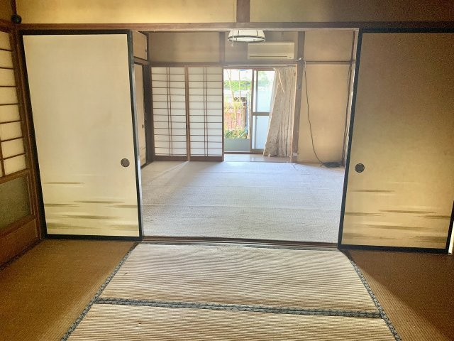 売中古戸建　静岡市清水区蒲原２丁目の和室|開け閉めで空間を自由に仕切り広さを調整できる柔軟な設計になっています。
