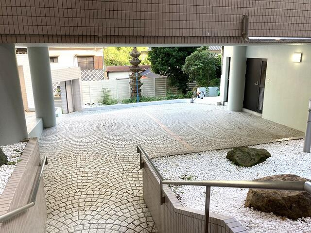 下田市　５丁目の駐車場
