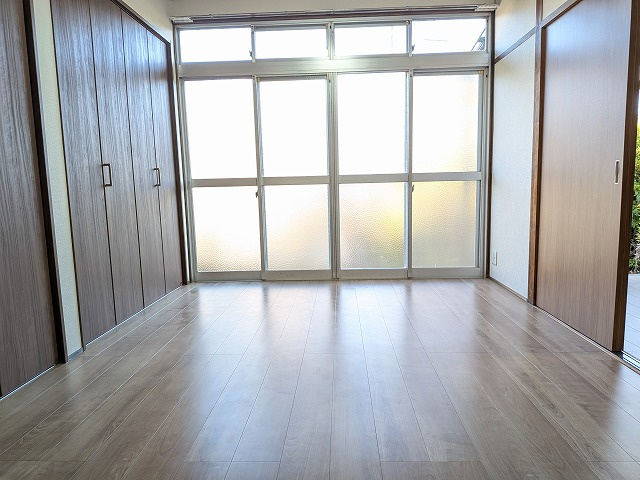 茶屋の原四丁目（C-9）の洋室