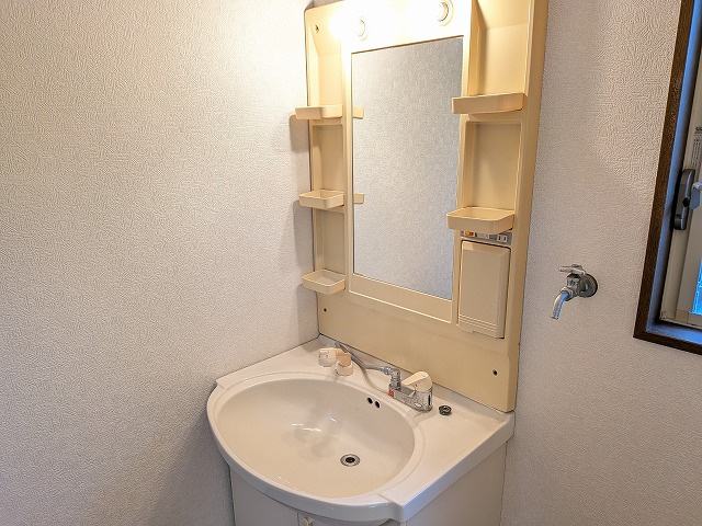 茶屋の原四丁目（C-9）の独立洗面台