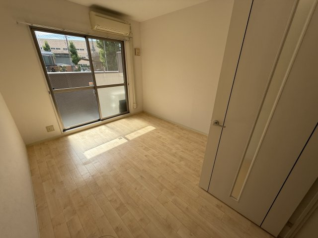 ラ・セデュクシオンの居間・リビング