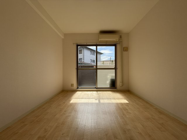 ラ・セデュクシオンの居間・リビング