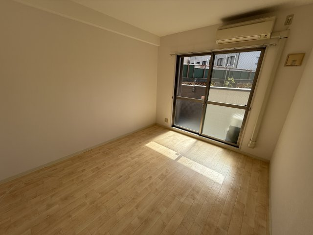 ラ・セデュクシオンの居間・リビング