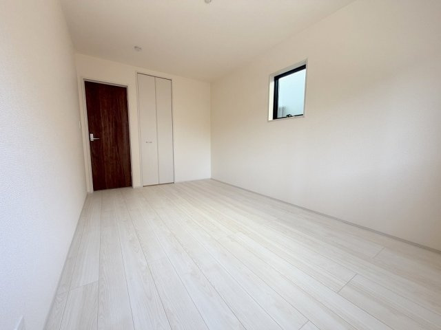 三郷市東町　新築平屋戸建　全1棟の洋室|WIC付きの洋室7.5帖