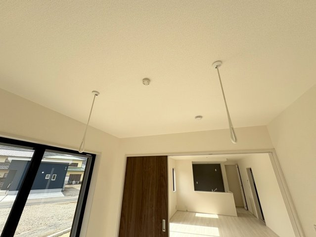 リーブルガーデン　岐阜市日野東1丁目　全1区画分譲の省エネ性能ラベル|給湯器のリモコンはお風呂場と多くはキッチン近くにあります。