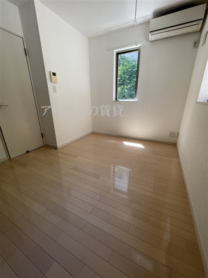 【洋室】 | ガーデン弘明寺