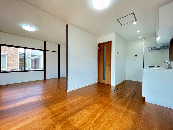 【居間・リビング】の画像