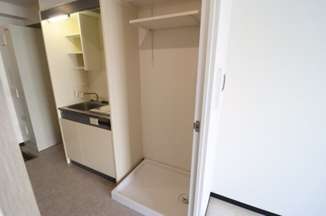 【玄関】 | コンフォール小泉 | 室内洗濯機置き場