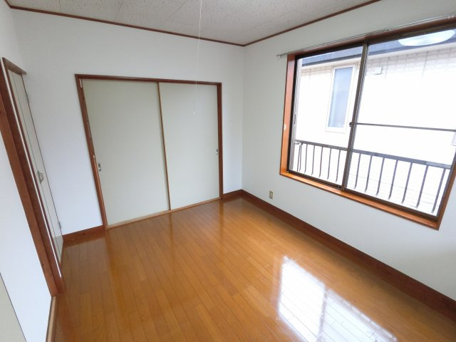 【居間・リビング】 | ※角部屋のお写真になります。ダイニング☆