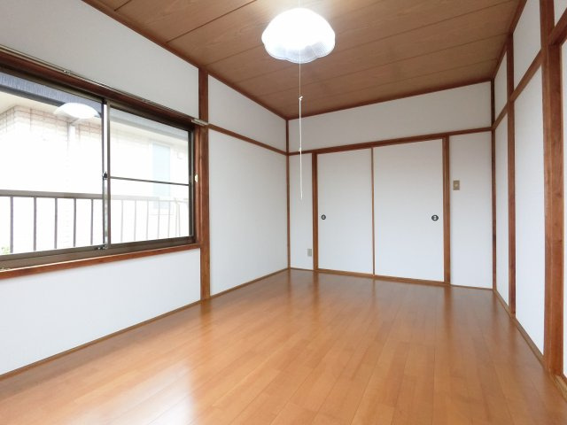 【洋室】 | ※角部屋のお写真になります。