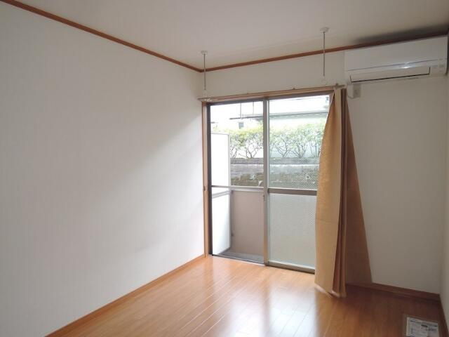 川崎市多摩区菅仙谷２丁目のアパートの寝室