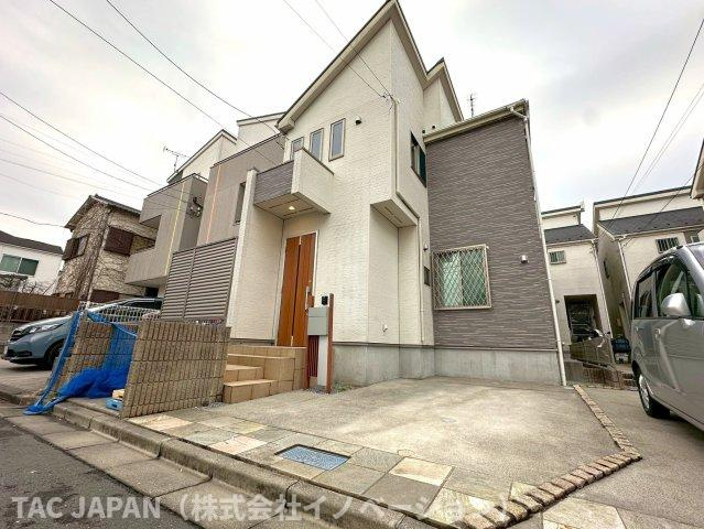 平野の良邸の外観