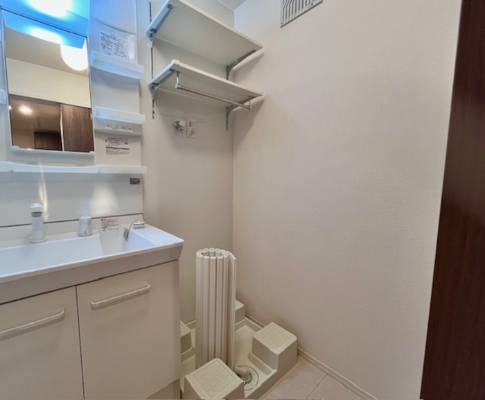 Ｄーｒｏｏｍ松葉の洗面所|忙しい朝には欠かせない洗面所です