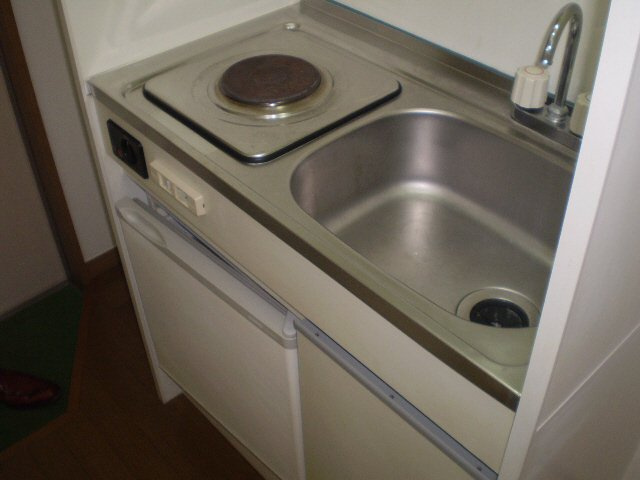 ＬＩＳＳＡグランデのキッチン|1口電気コンロ