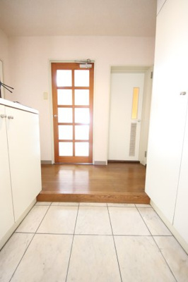 【玄関】 | YK北本マンション | ※同タイプの別の部屋の写真です。