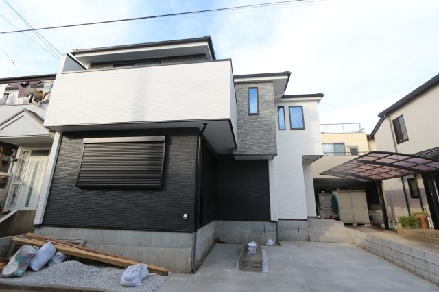 【KEIAI　Grace】東村山市富士見町５期の外観|カースペース２台！(車種によります。)