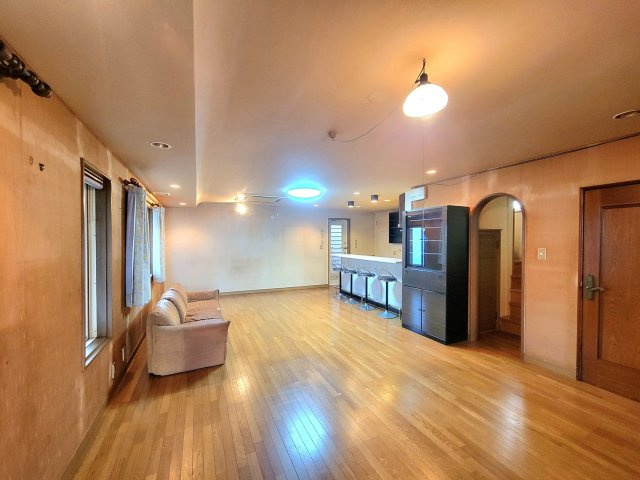 東山区本町21丁目の居間・リビング