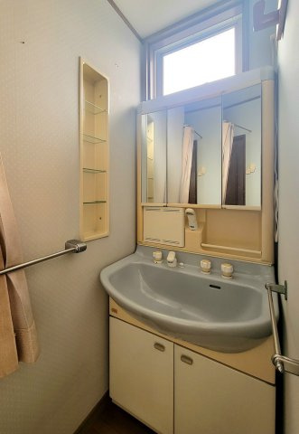 東山区本町21丁目の独立洗面台