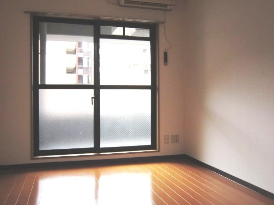 大阪市東淀川区東中島１丁目のマンション