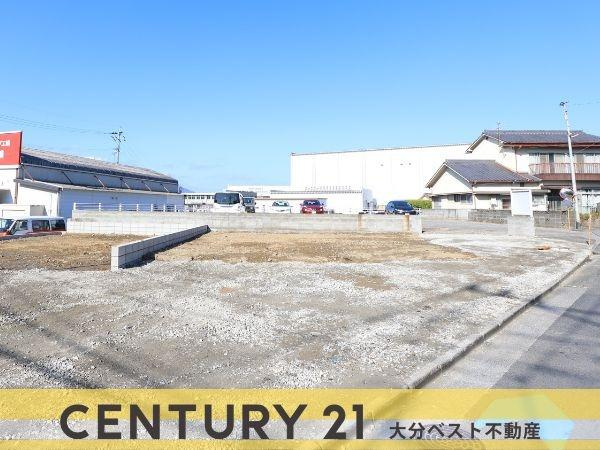 大字鴛野1期2号棟の前面道路含む現地写真|前面道路含む現地(2025年12月撮影)