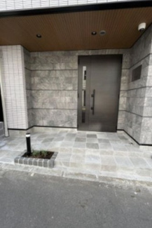 【エントランス】