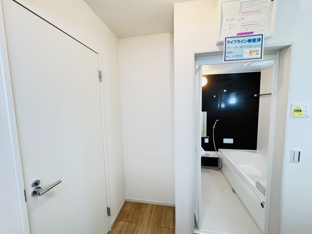 流山市江戸川台西２丁目新築戸建【江戸川台小学校：9分】の脱衣所|脱衣所収納スペース