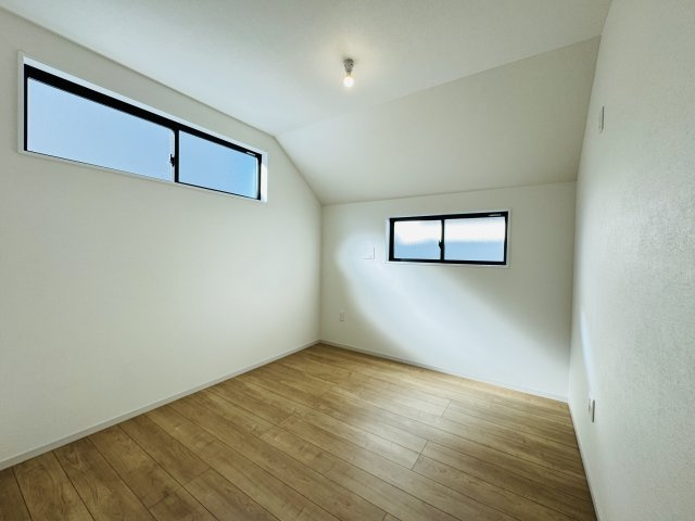 流山市江戸川台西２丁目新築戸建【江戸川台小学校：9分】の洋室|5.2帖洋室